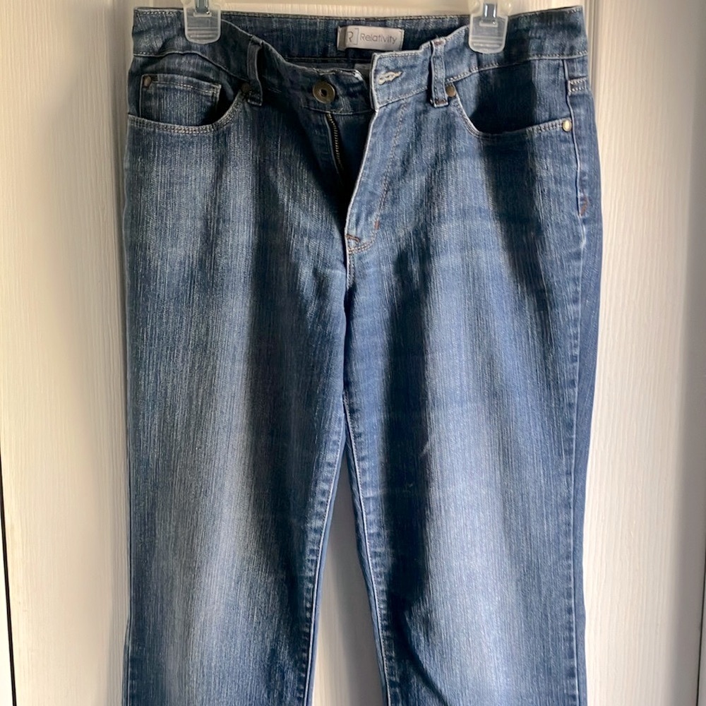 Relativity jeans size 8 average